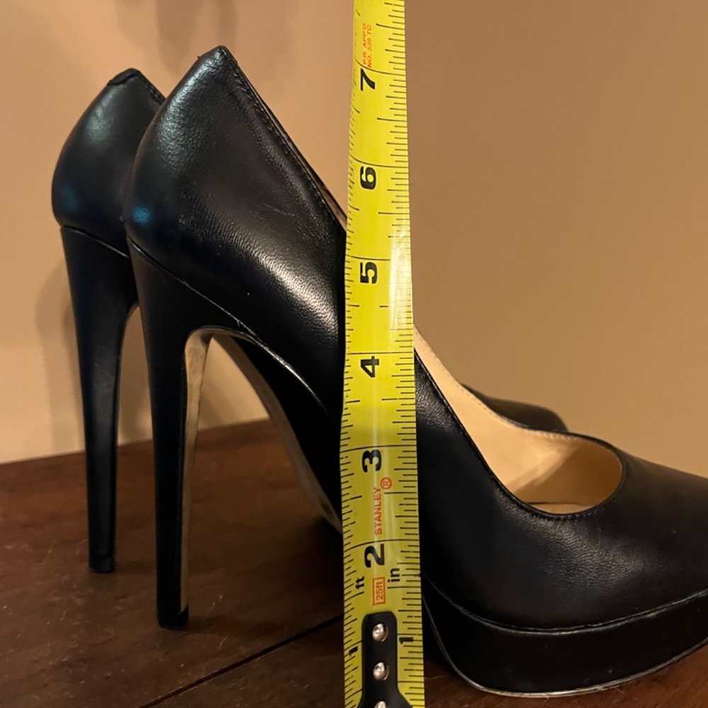 Black Platform Pumps - Picture 11 of 11